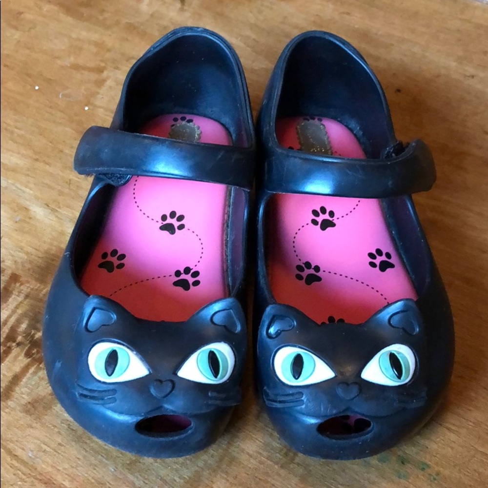 Mini Melissa cat shoe 9
